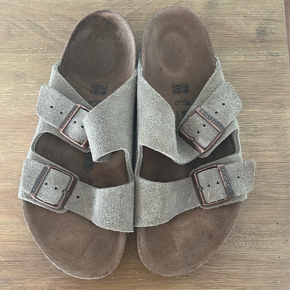 Birkenstock sandals size 39